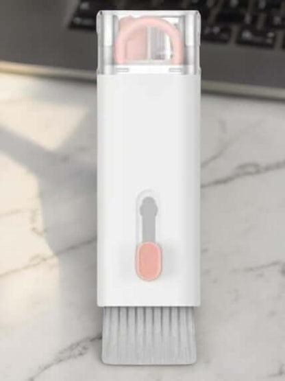 7-in-1 Ultimate Gadget Cleaning Kit – طقم تنظيف الأجهزة
